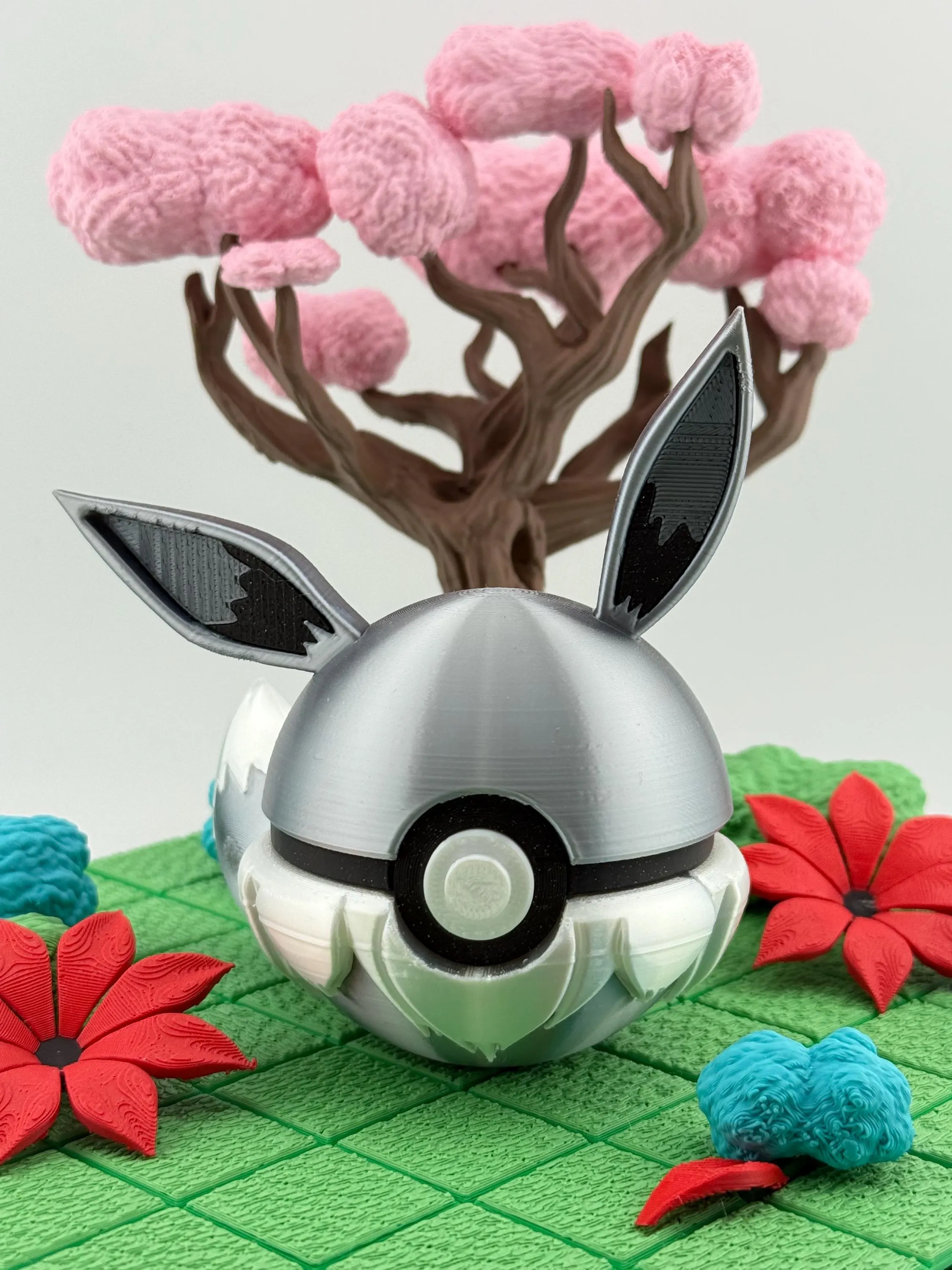 Eevee Pokeball | 3D Printed Pokemon Decor | Collectors Gift — photo 2